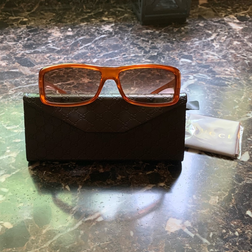 Brand new Gucci sunglasses! - Picture 2 of 12
